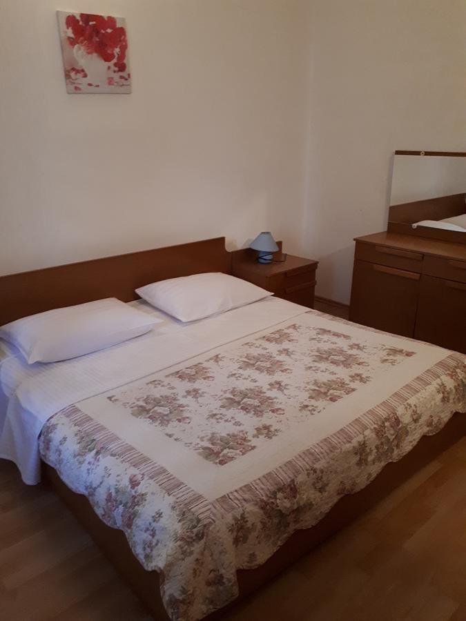 Apartments Dea Poreč Exterior foto